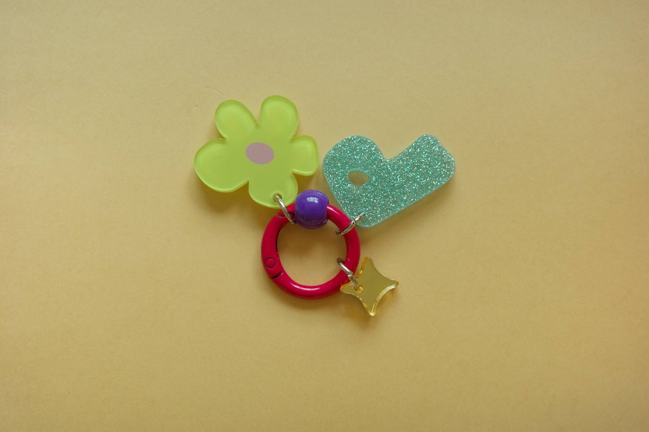 o'ring starter set (1 big + 1 small charm)
